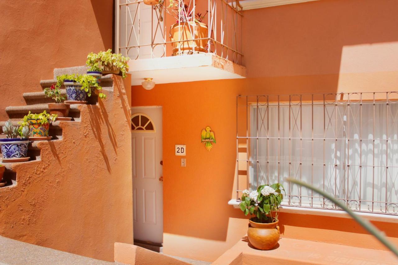 Colorful Family Condo With Terrace And Free Parking Guanajuato Kültér fotó